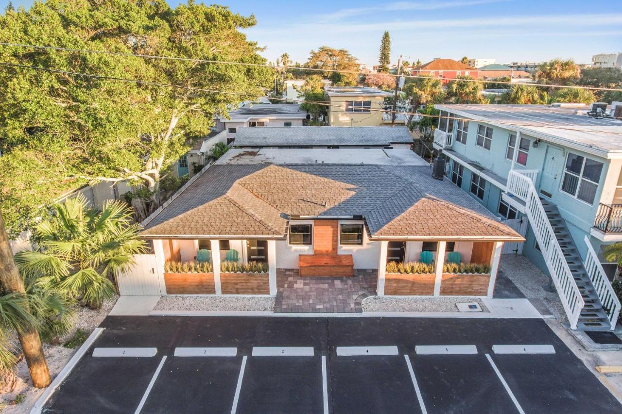 Well-Appointed Madeira Beach Condo With Patio! 세인트피트비치 외부 사진
